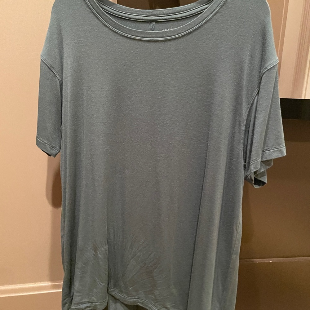 Green short sleeve